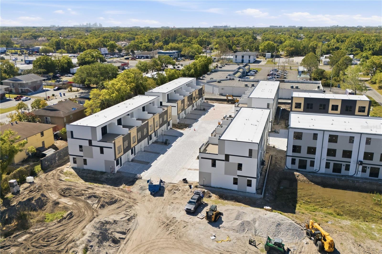 FONTANAROSA VILLAGE TWNHMS - Residential