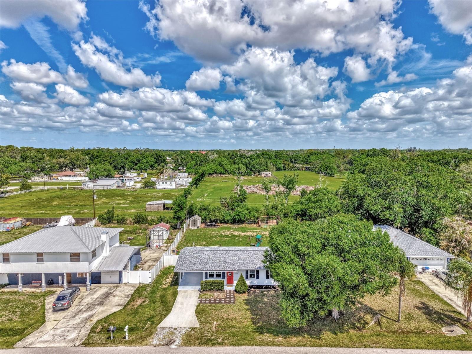 LYONSDALE - Residential