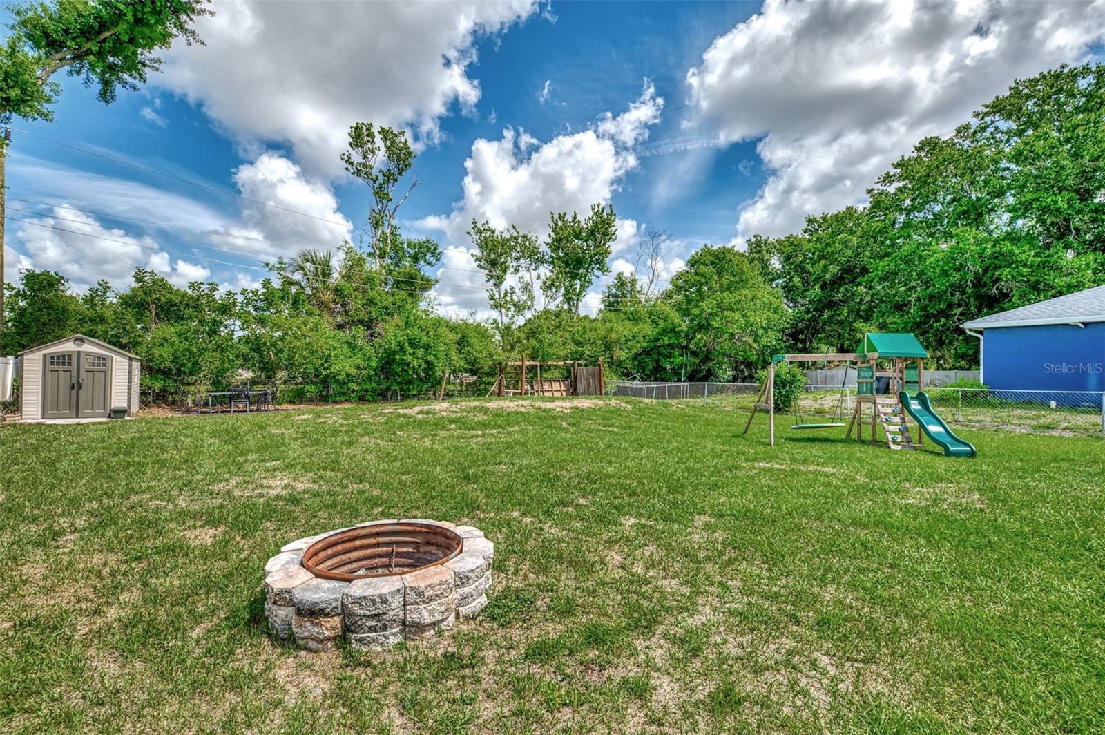 LYONSDALE - Residential