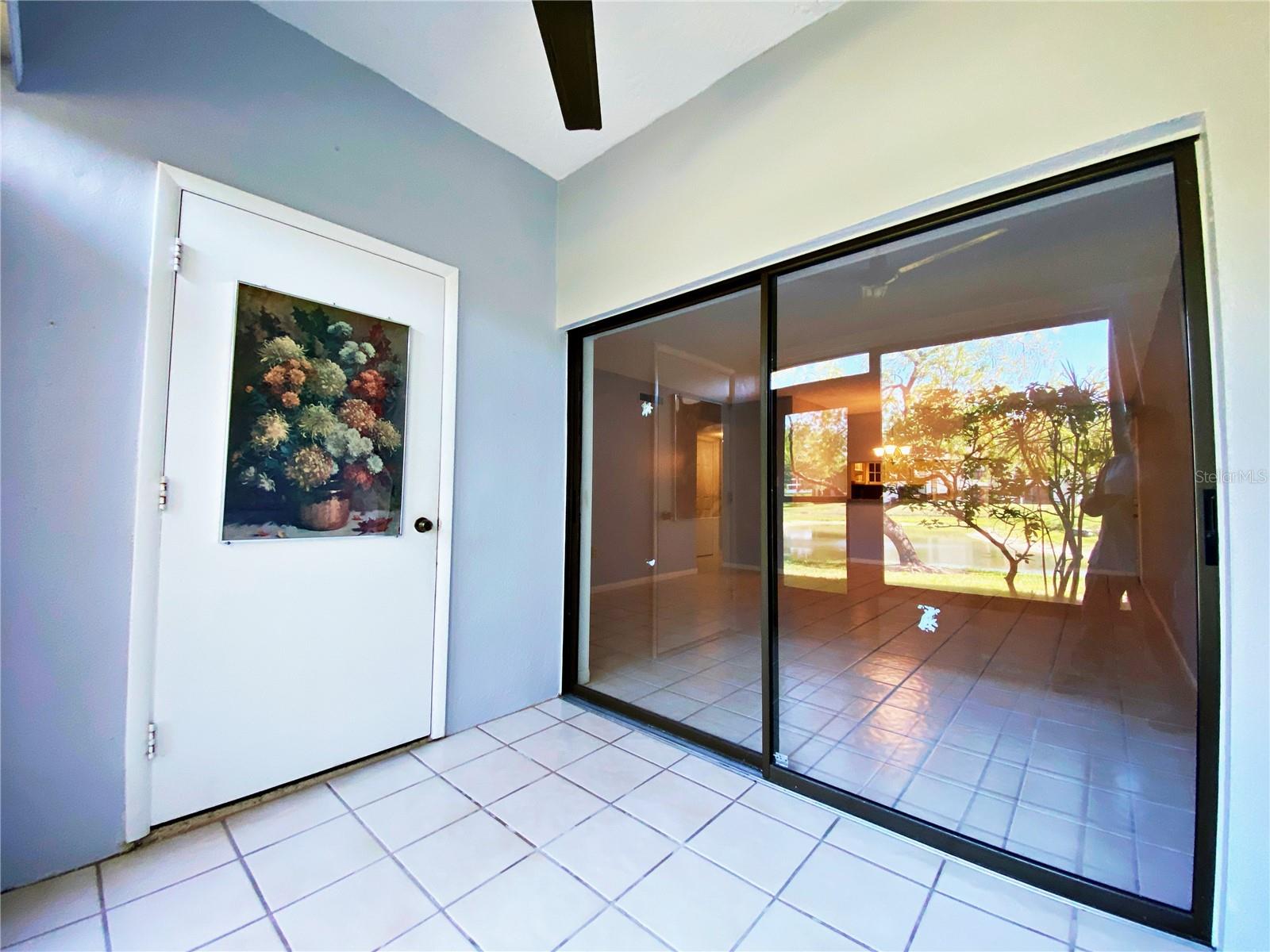 LANDINGS CONDO THE - Residential