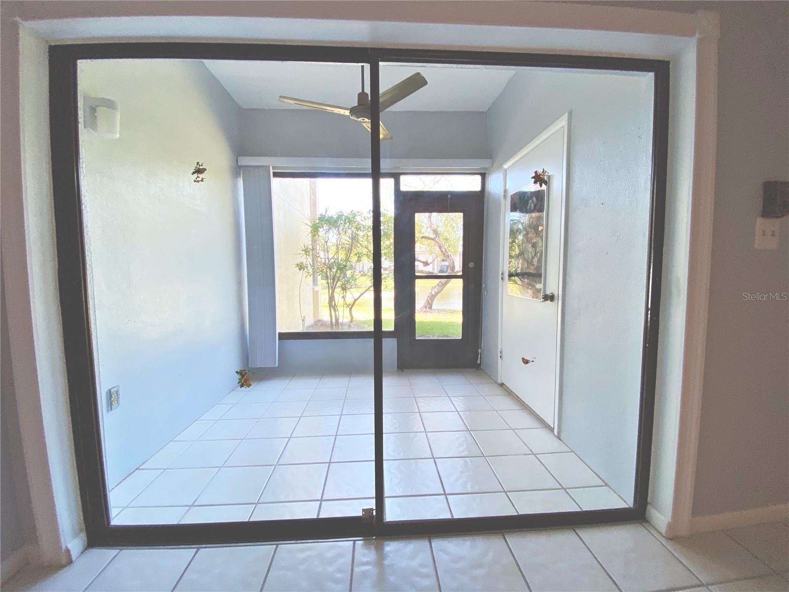 LANDINGS CONDO THE - Residential