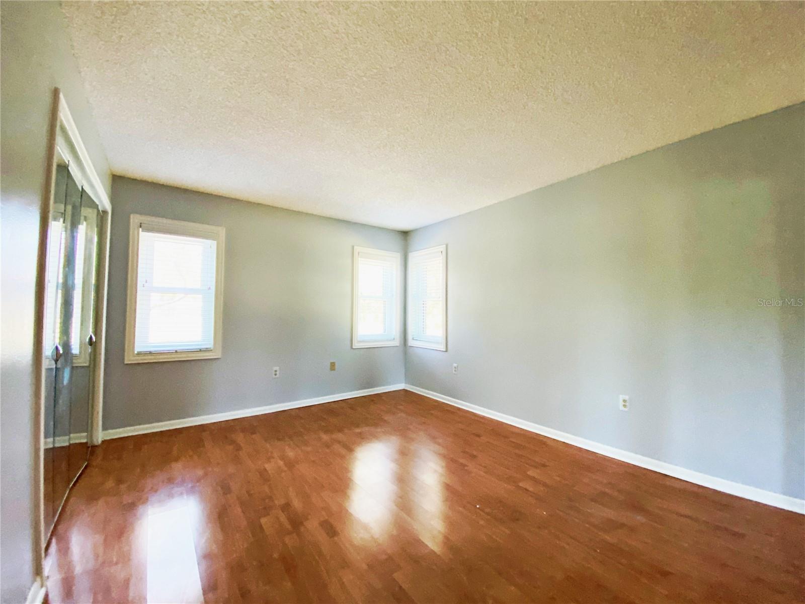 LANDINGS CONDO THE - Residential