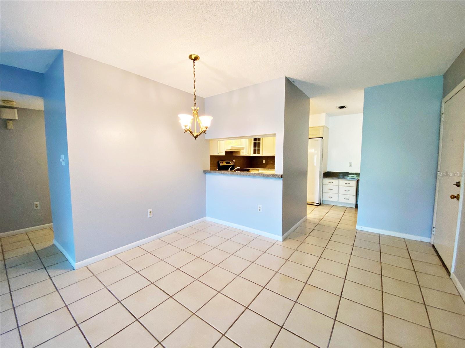 LANDINGS CONDO THE - Residential