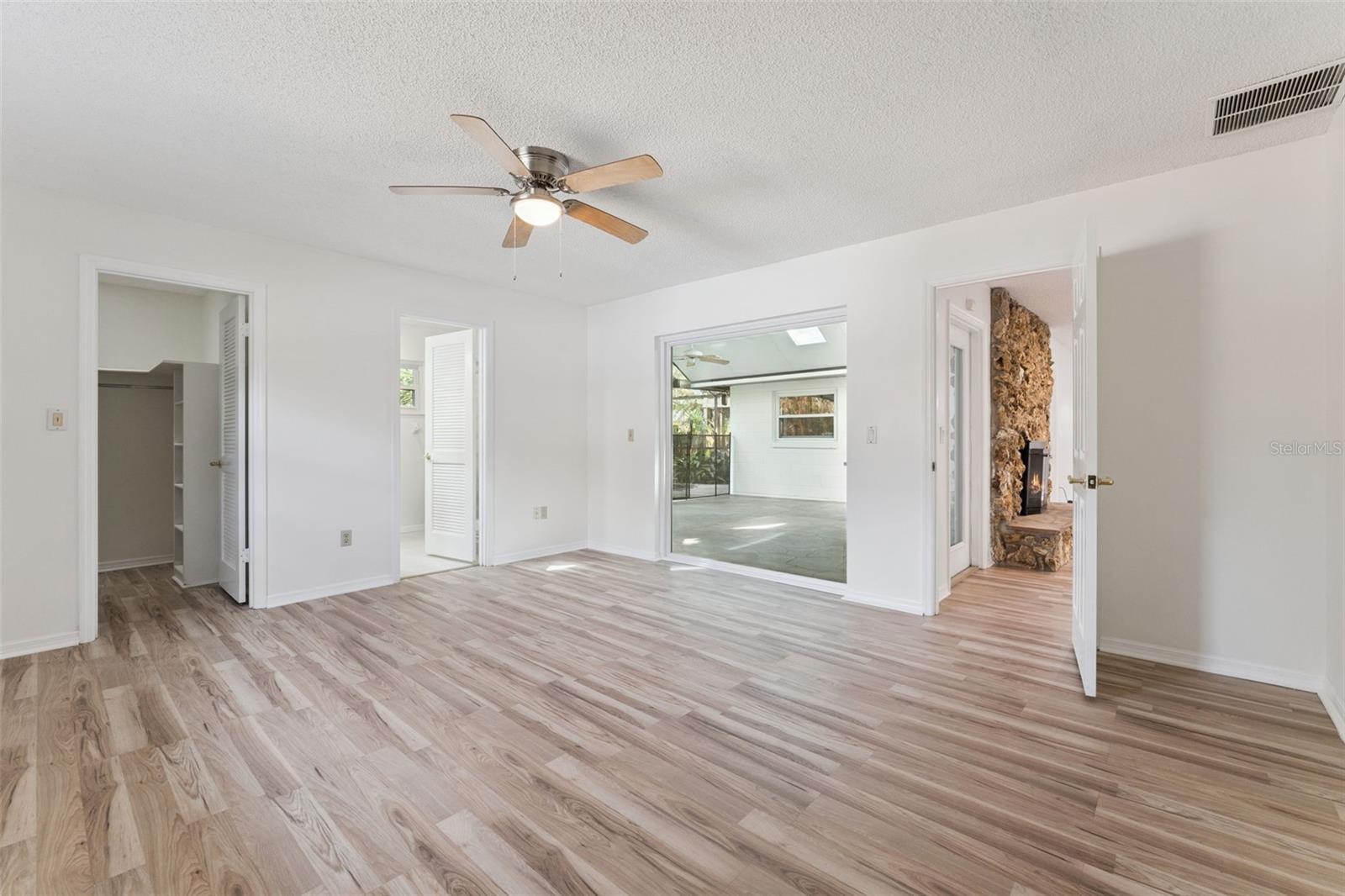 WEKIVA HUNT CLUB 3 FOX HUNT SEC 3 - Residential