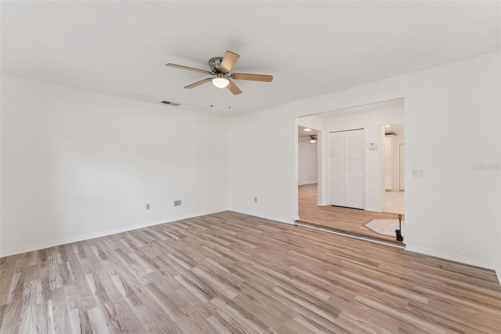 WEKIVA HUNT CLUB 3 FOX HUNT SEC 3 - Residential