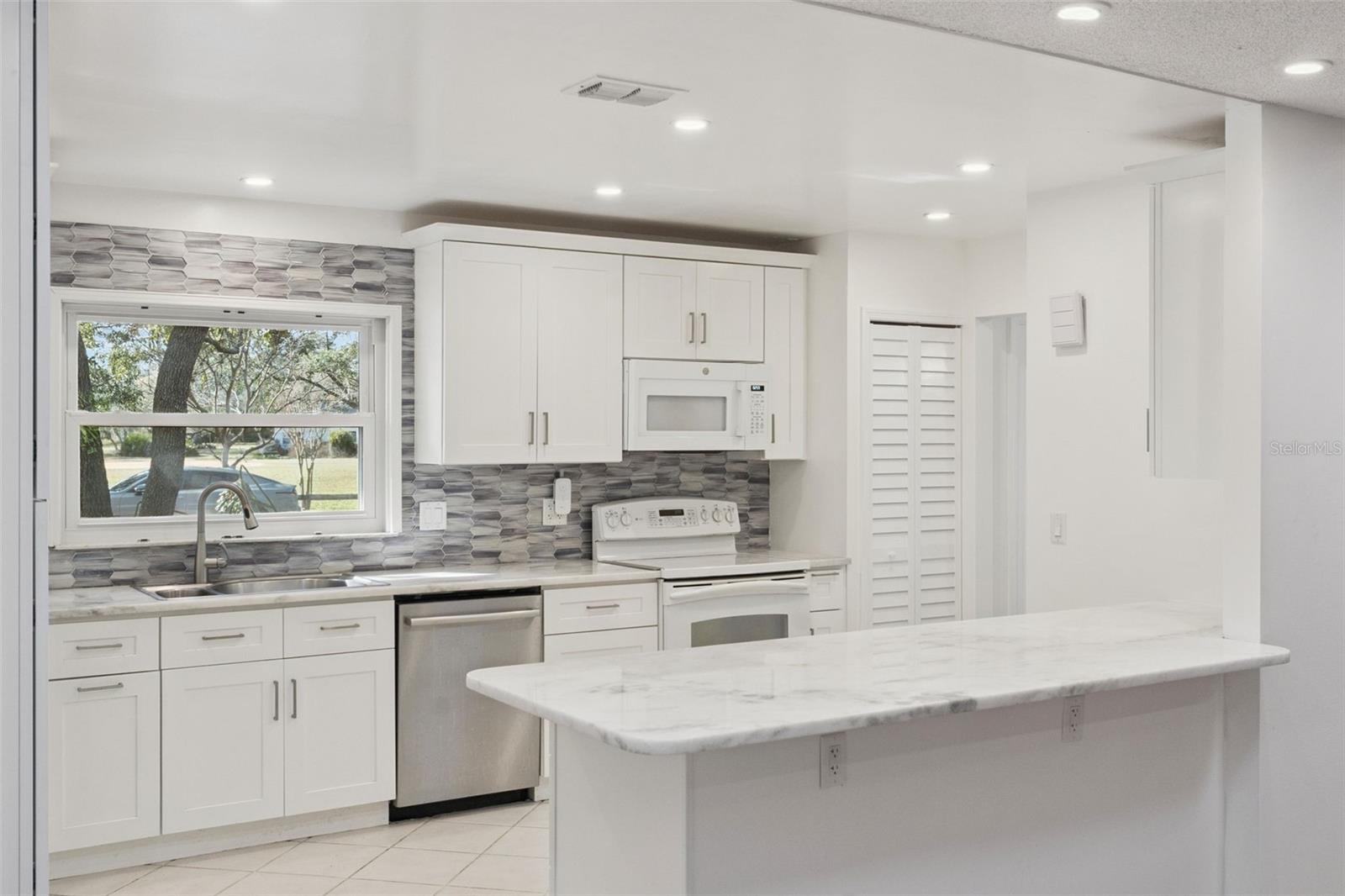 WEKIVA HUNT CLUB 3 FOX HUNT SEC 3 - Residential