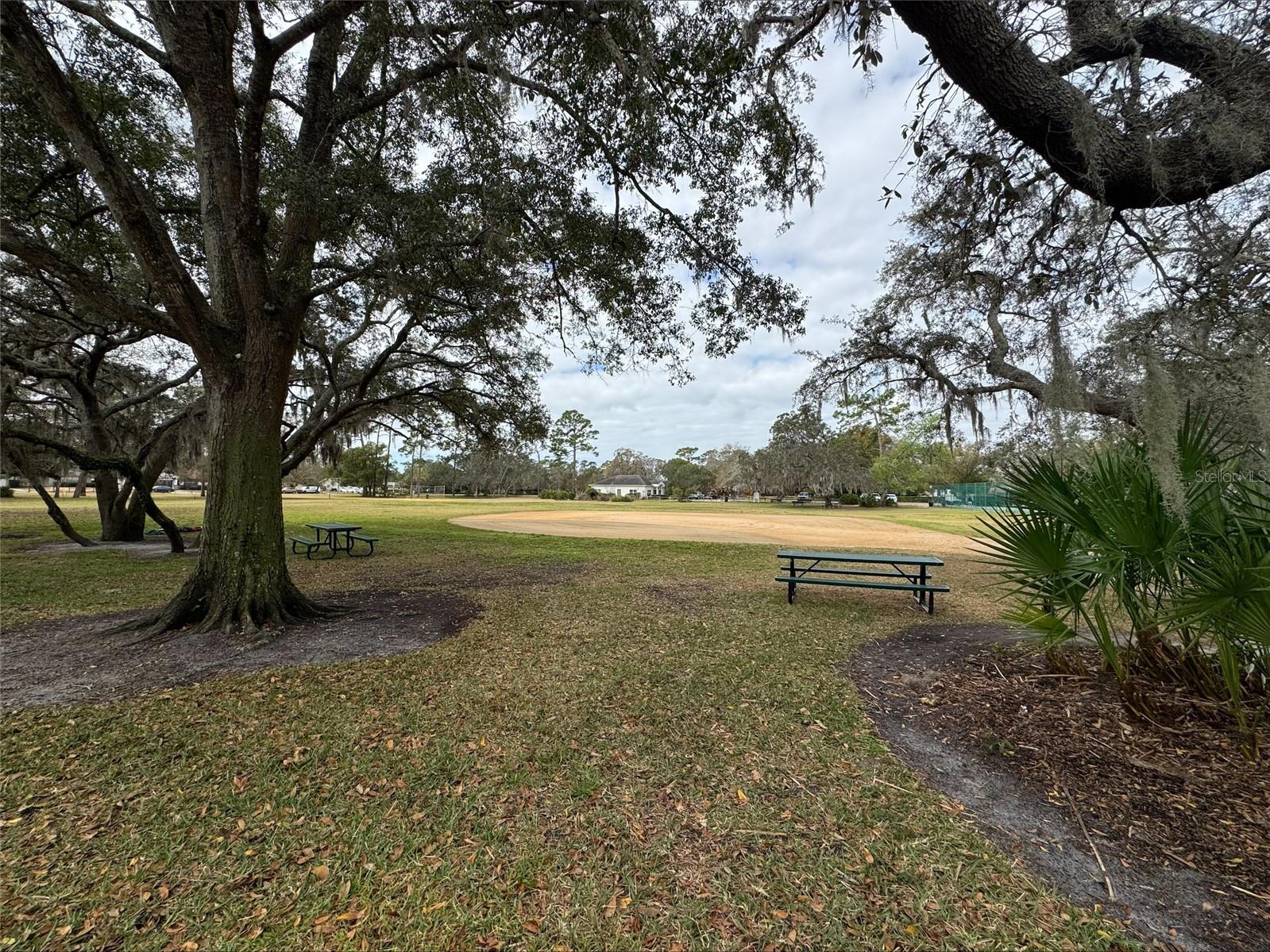 WEKIVA HUNT CLUB 3 FOX HUNT SEC 3 - Residential