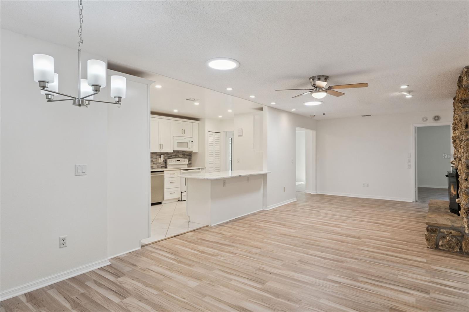 WEKIVA HUNT CLUB 3 FOX HUNT SEC 3 - Residential