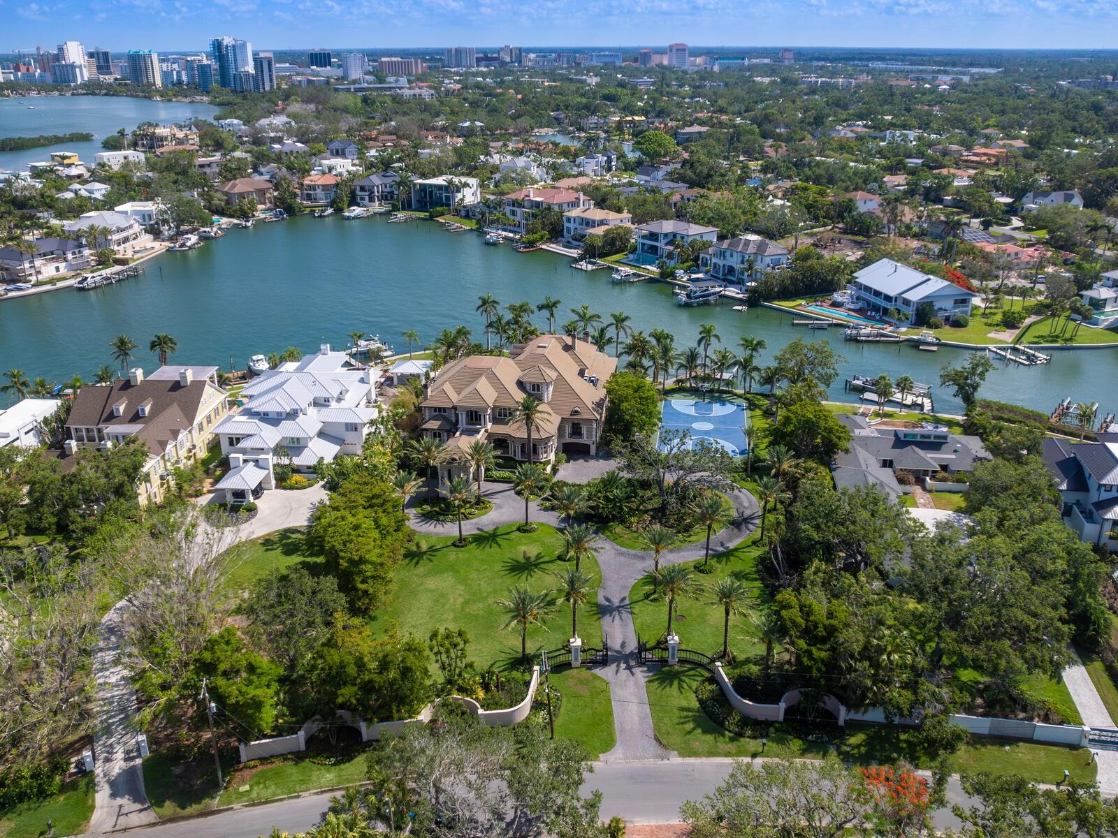 HARBOR ACRES - Residential