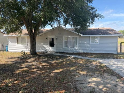 Photo of 514 Greenbrough Drive, Lake Wales, FL 33853 (MLS # TB8505786)