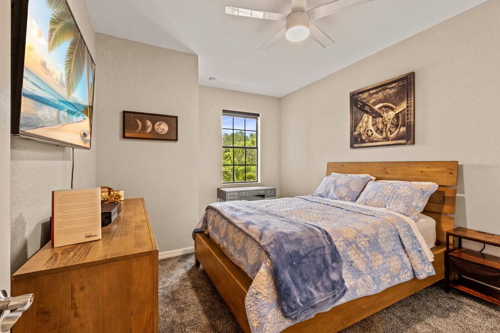 TOWNHOMES AT REGATTA LANDING - Residential Lease