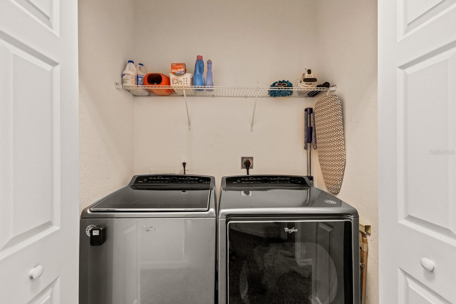 TOWNHOMES AT REGATTA LANDING - Residential Lease