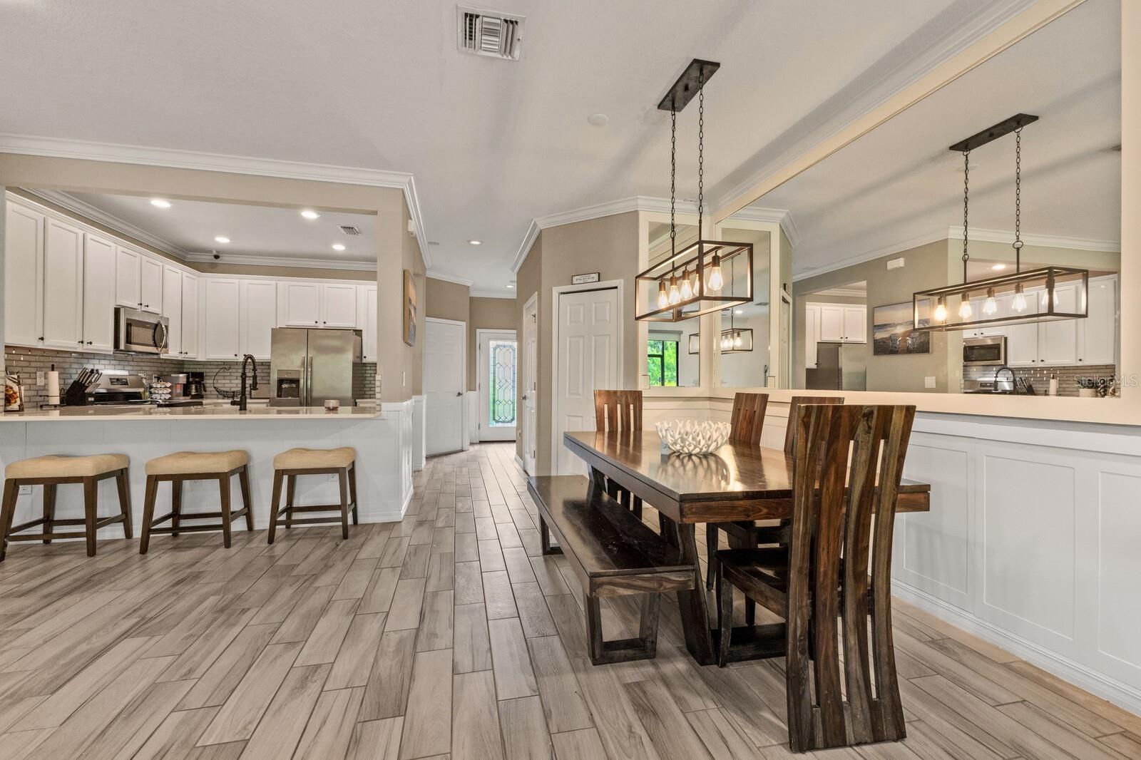 TOWNHOMES AT REGATTA LANDING - Residential Lease