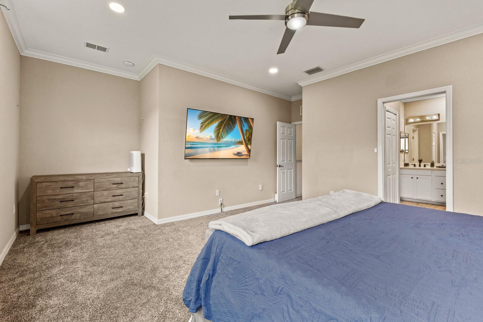 TOWNHOMES AT REGATTA LANDING - Residential Lease