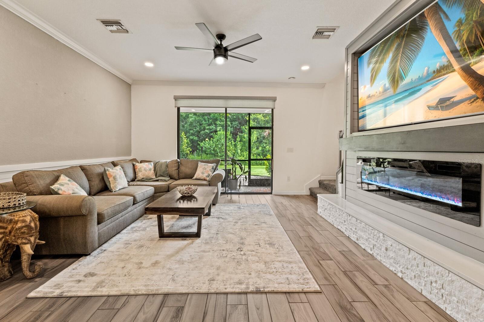 TOWNHOMES AT REGATTA LANDING - Residential Lease