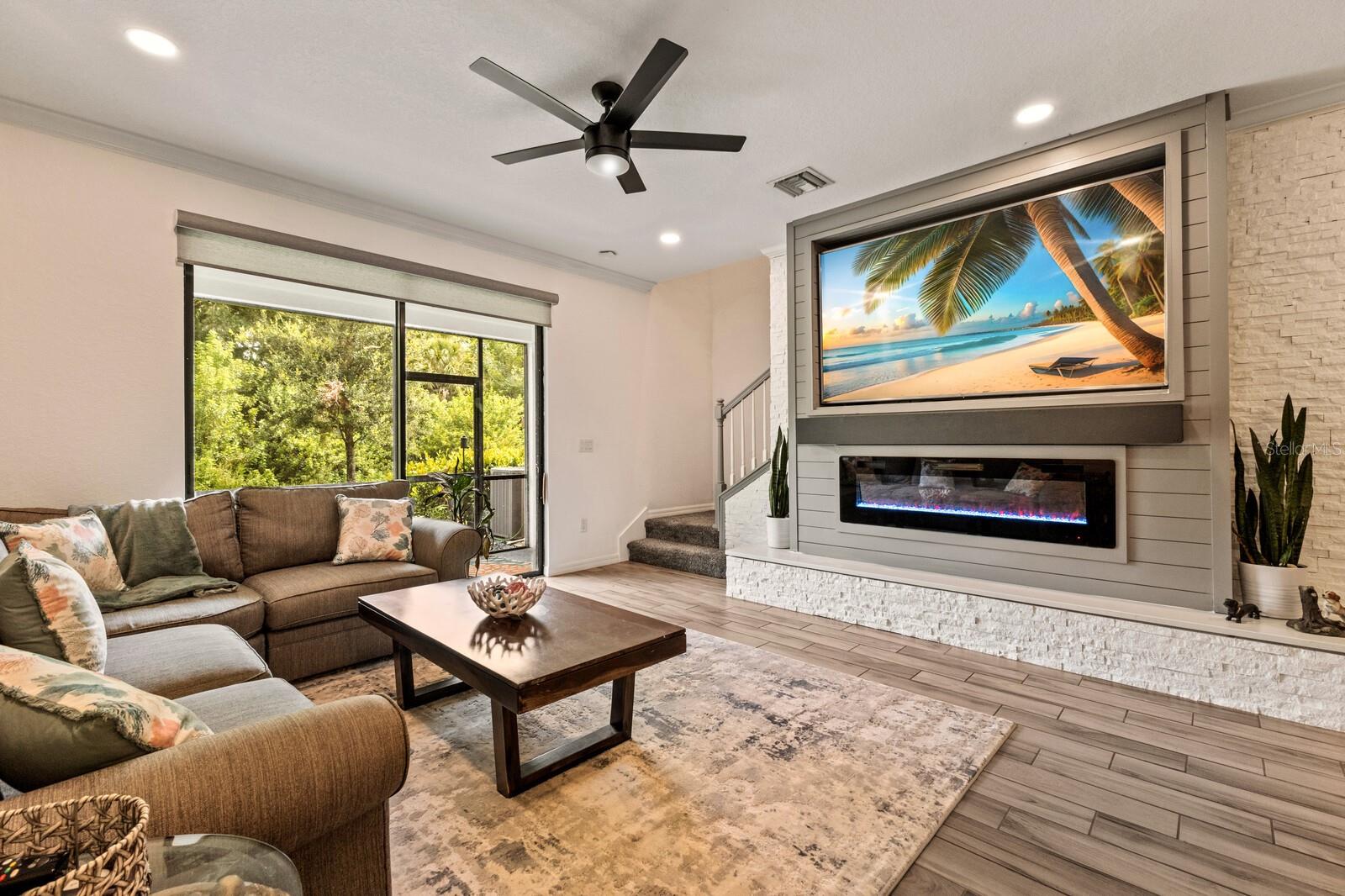 TOWNHOMES AT REGATTA LANDING - Residential Lease