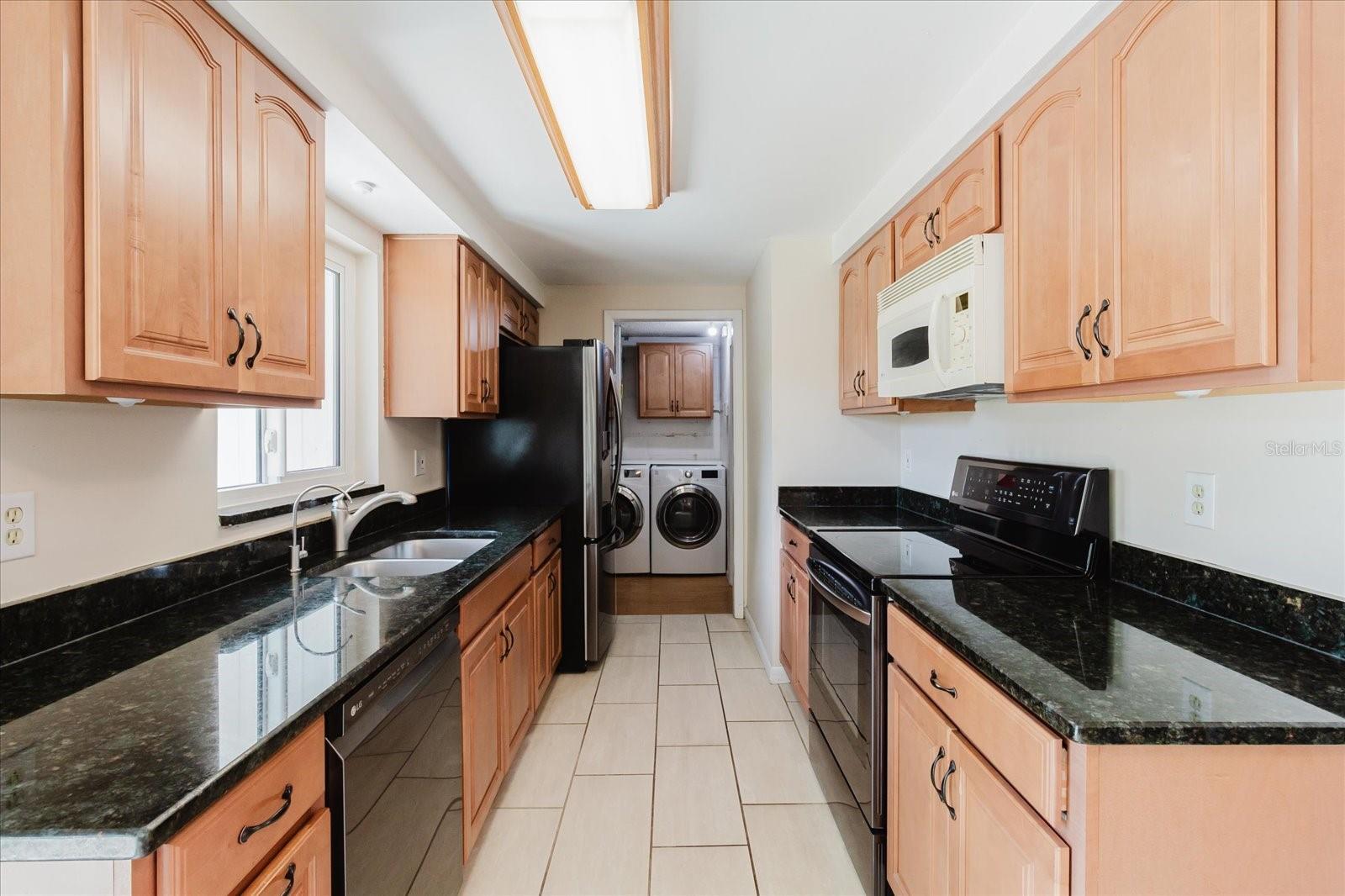 BRANDON VALRICO HILLS ESTATES SUB - Residential