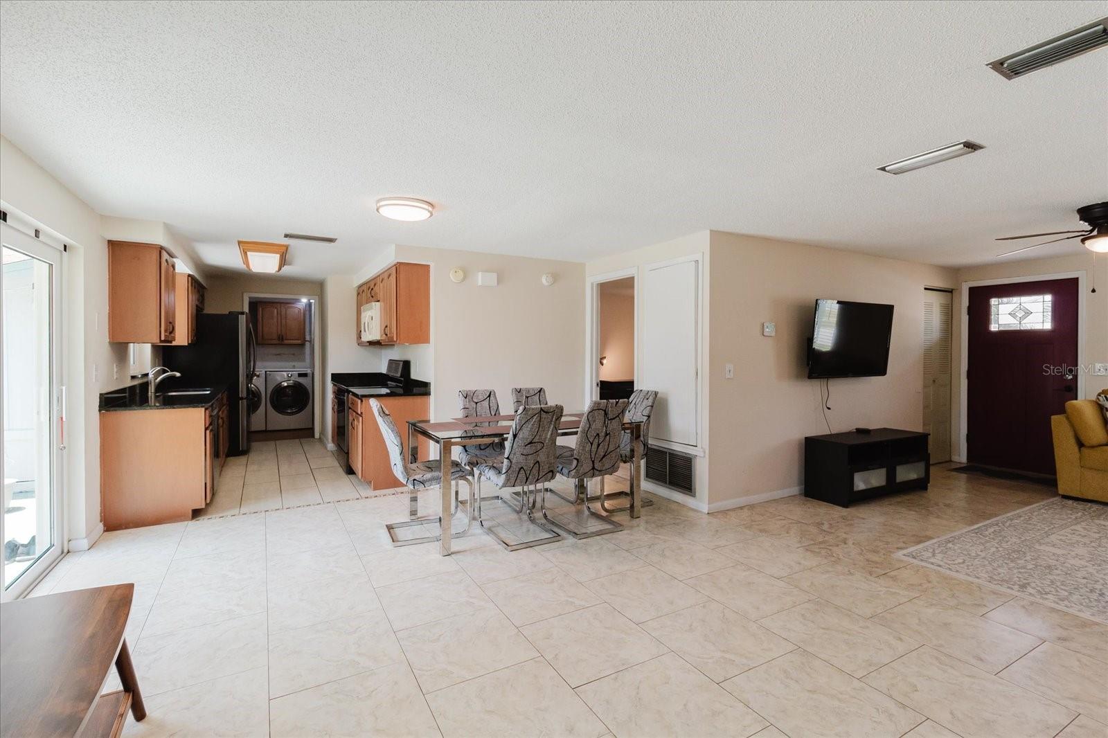 BRANDON VALRICO HILLS ESTATES SUB - Residential