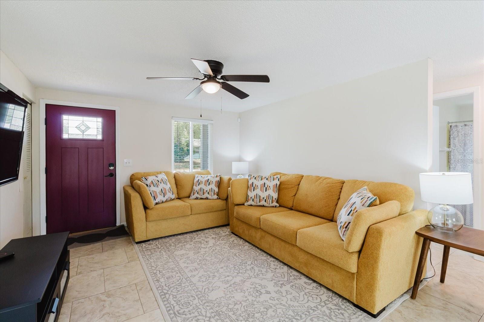 BRANDON VALRICO HILLS ESTATES SUB - Residential