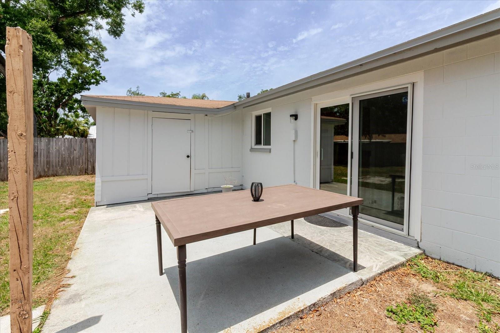 BRANDON VALRICO HILLS ESTATES SUB - Residential