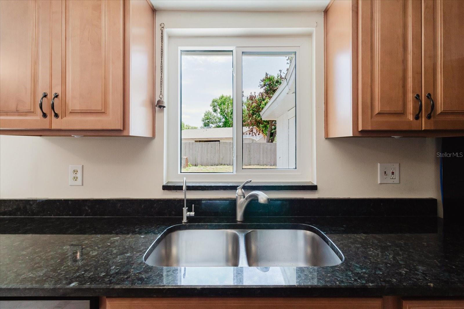 BRANDON VALRICO HILLS ESTATES SUB - Residential