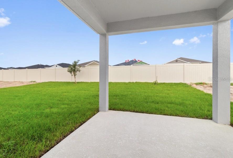 LAKE LUCERNE II - Residential Lease