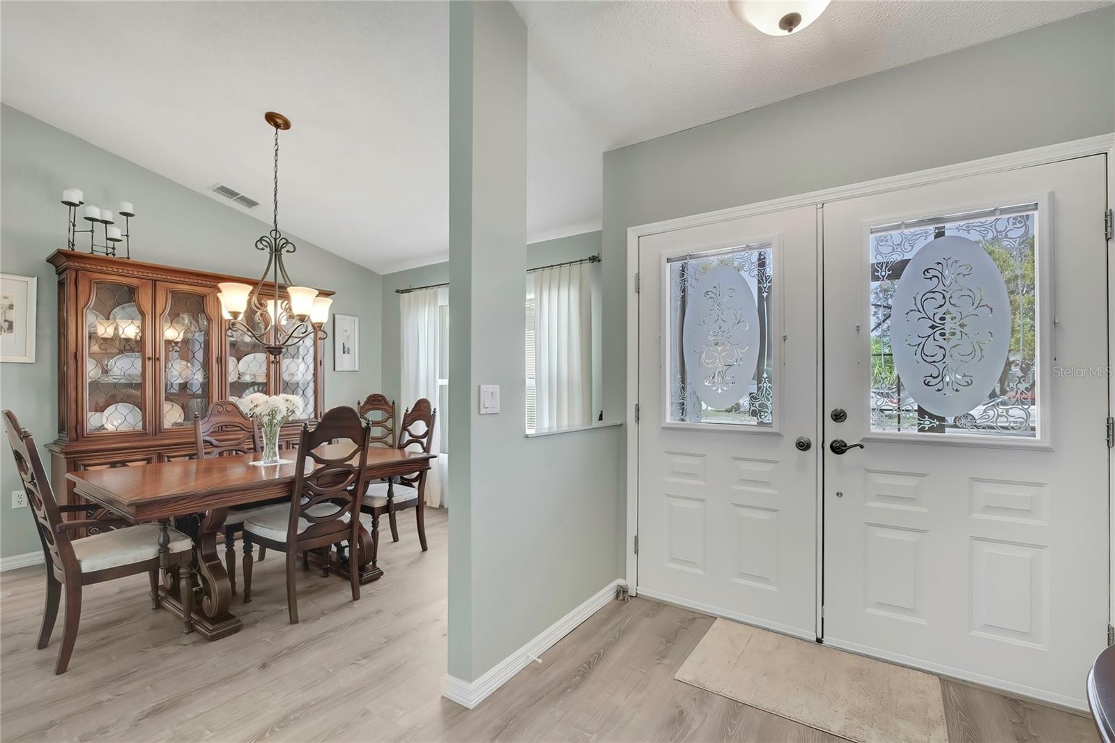 REGENCY OAKS - Residential