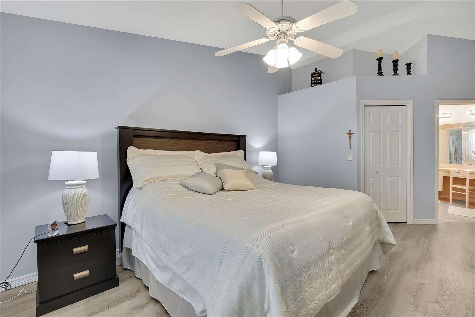 REGENCY OAKS - Residential