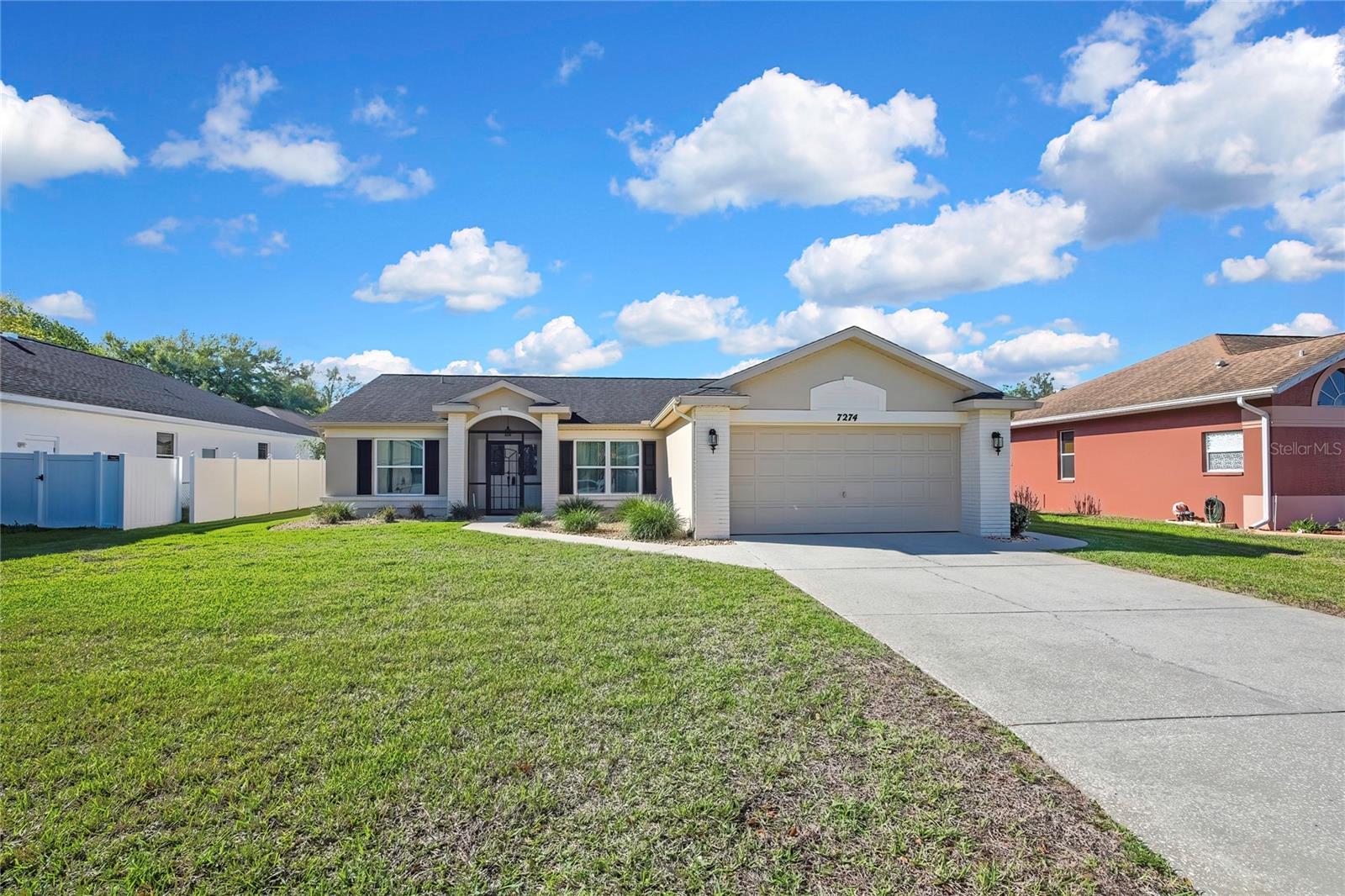 REGENCY OAKS - Residential