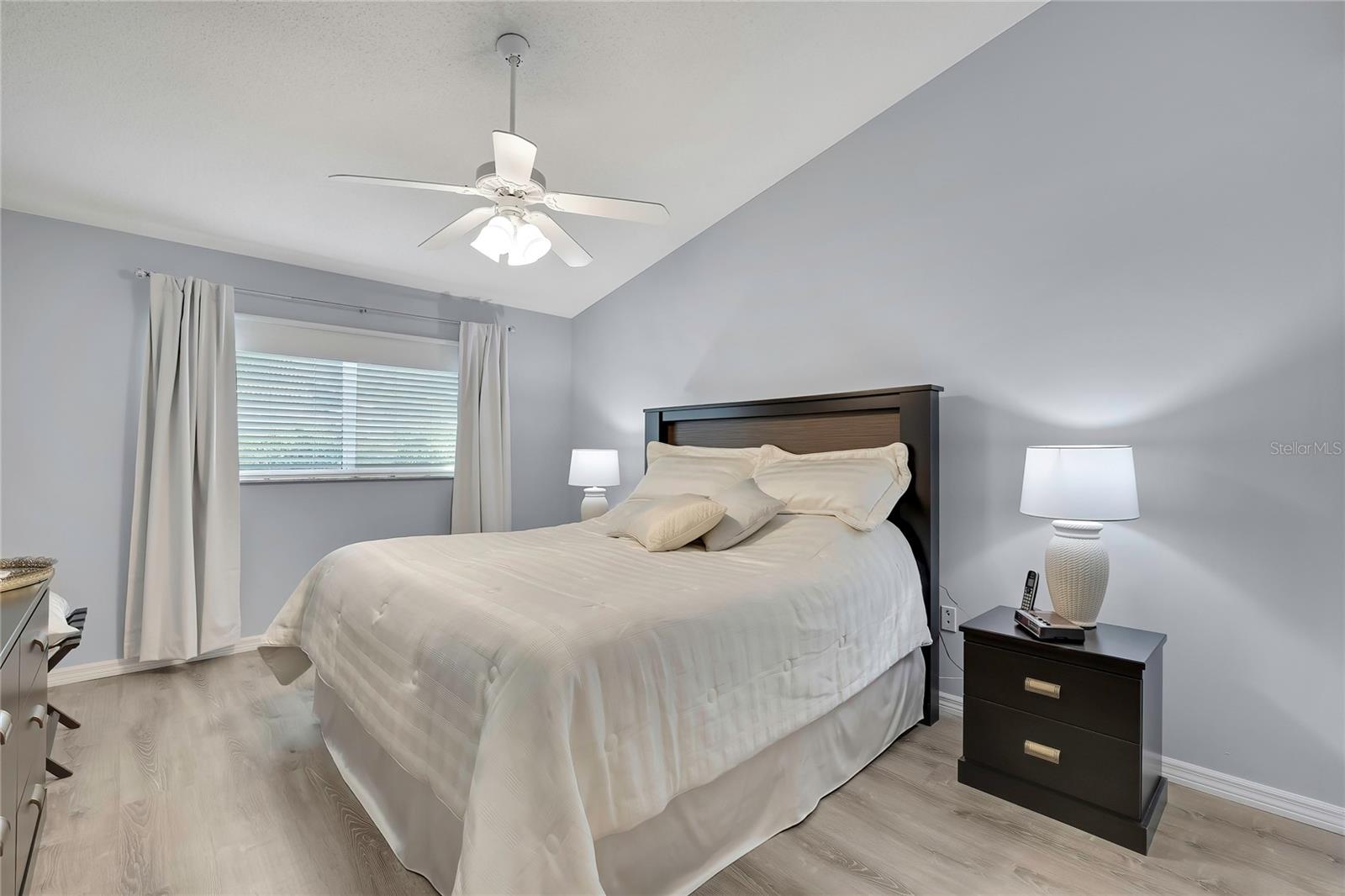 REGENCY OAKS - Residential