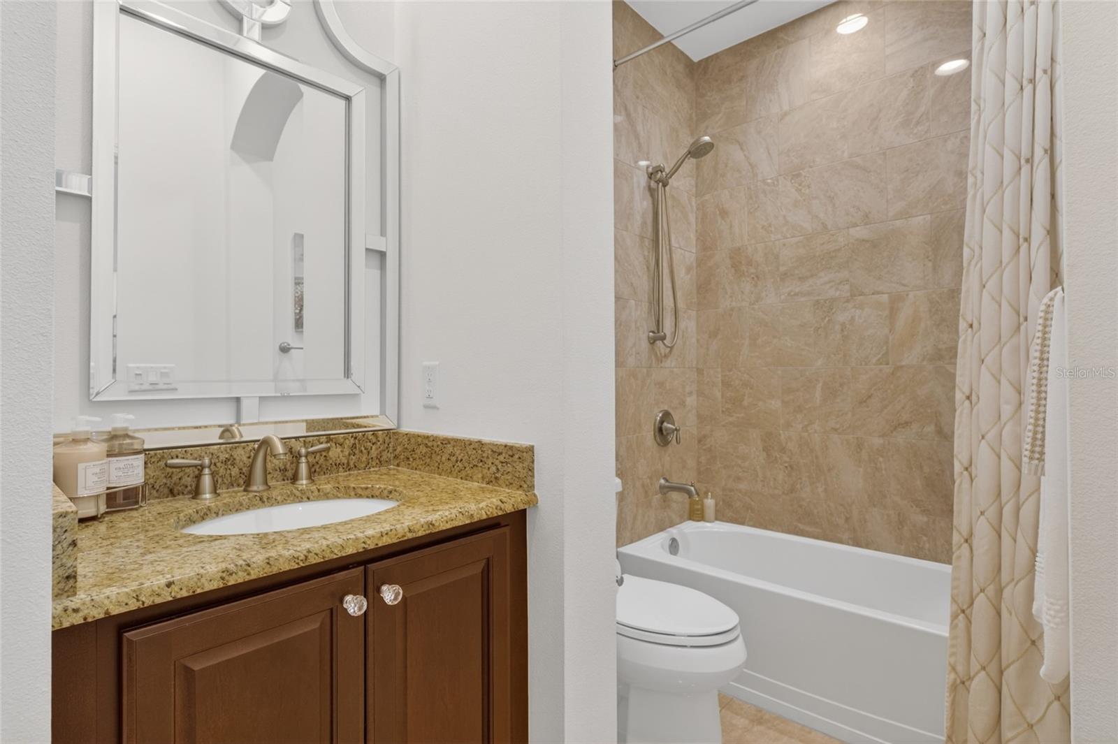 SUN CITY CENTER UNIT 274 & 2 - Residential