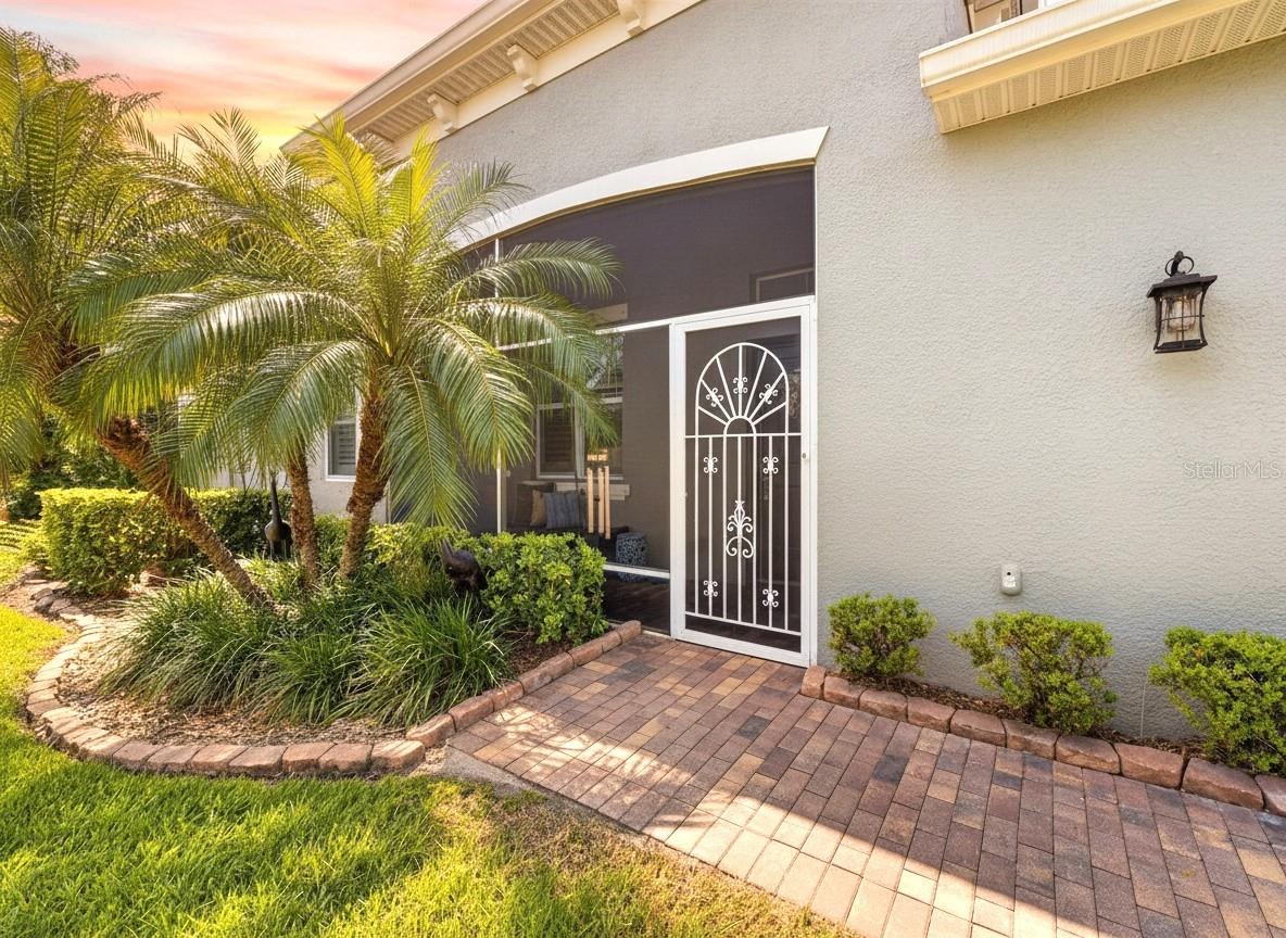 SUN CITY CENTER UNIT 274 & 2 - Residential