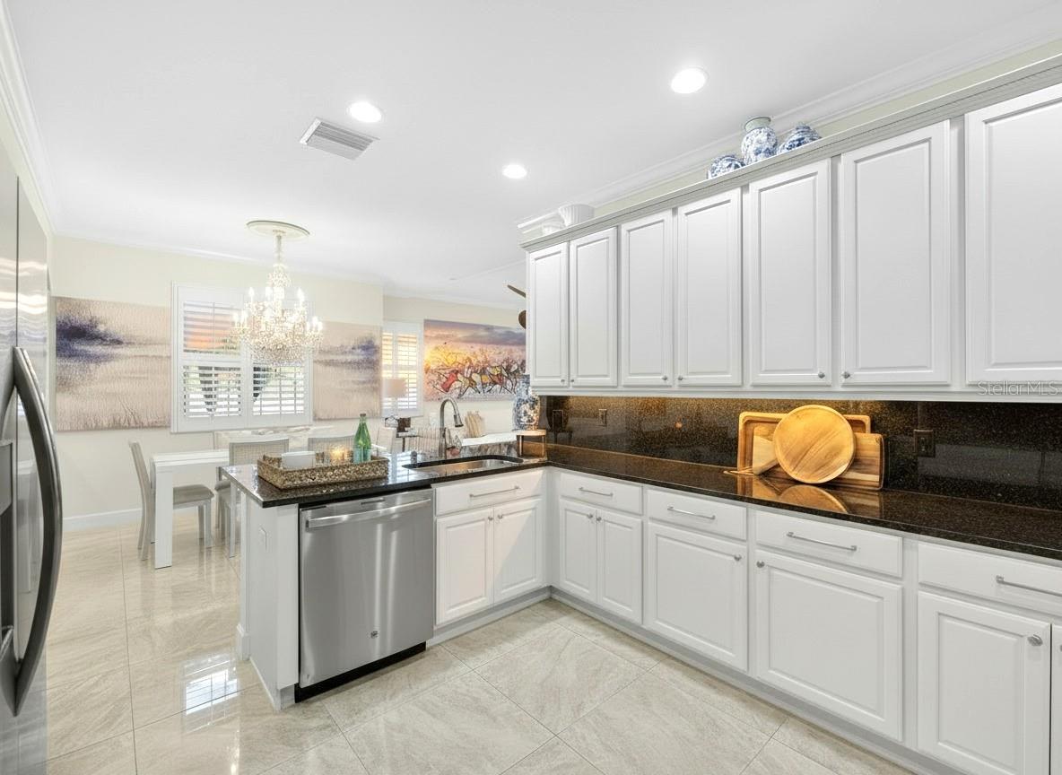 SUN CITY CENTER UNIT 274 & 2 - Residential