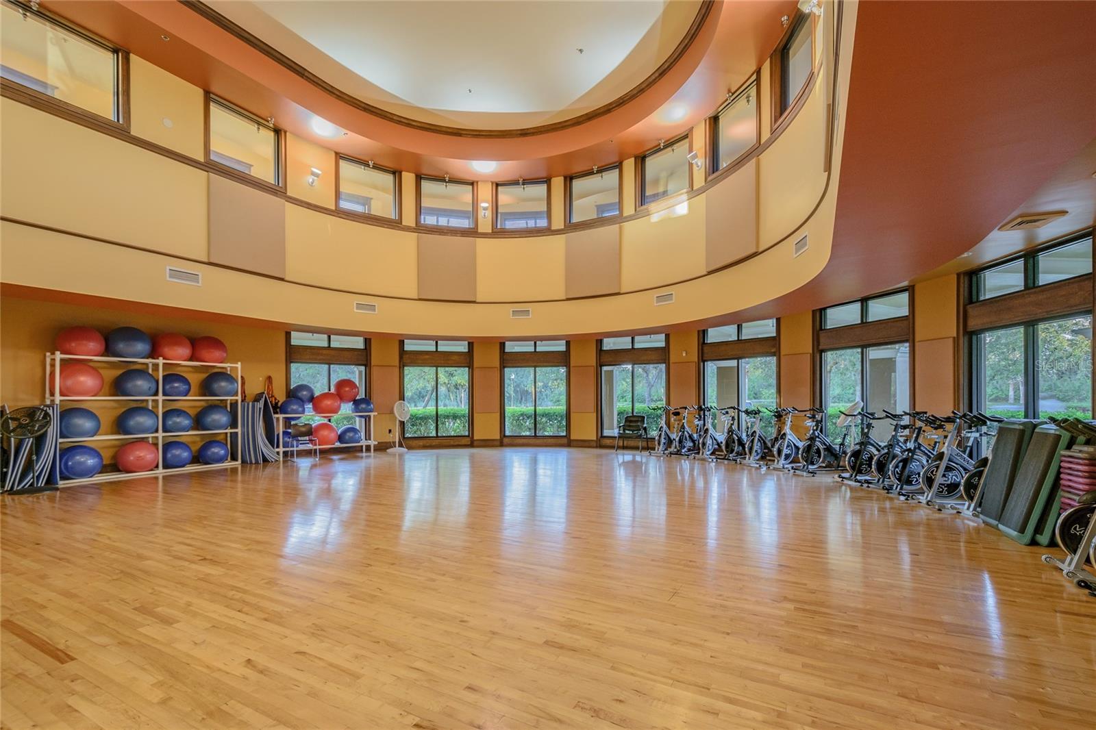 SUN CITY CENTER UNIT 274 & 2 - Residential