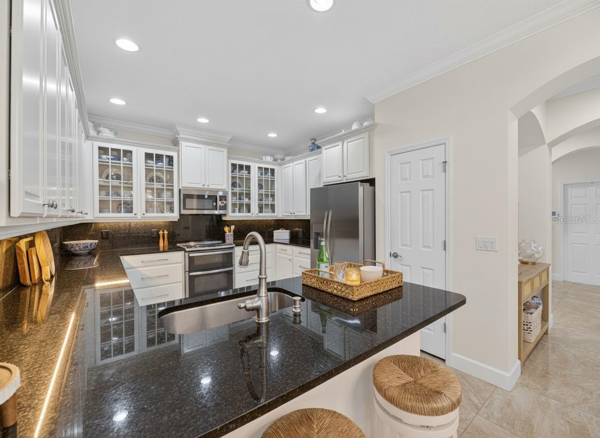 SUN CITY CENTER UNIT 274 & 2 - Residential