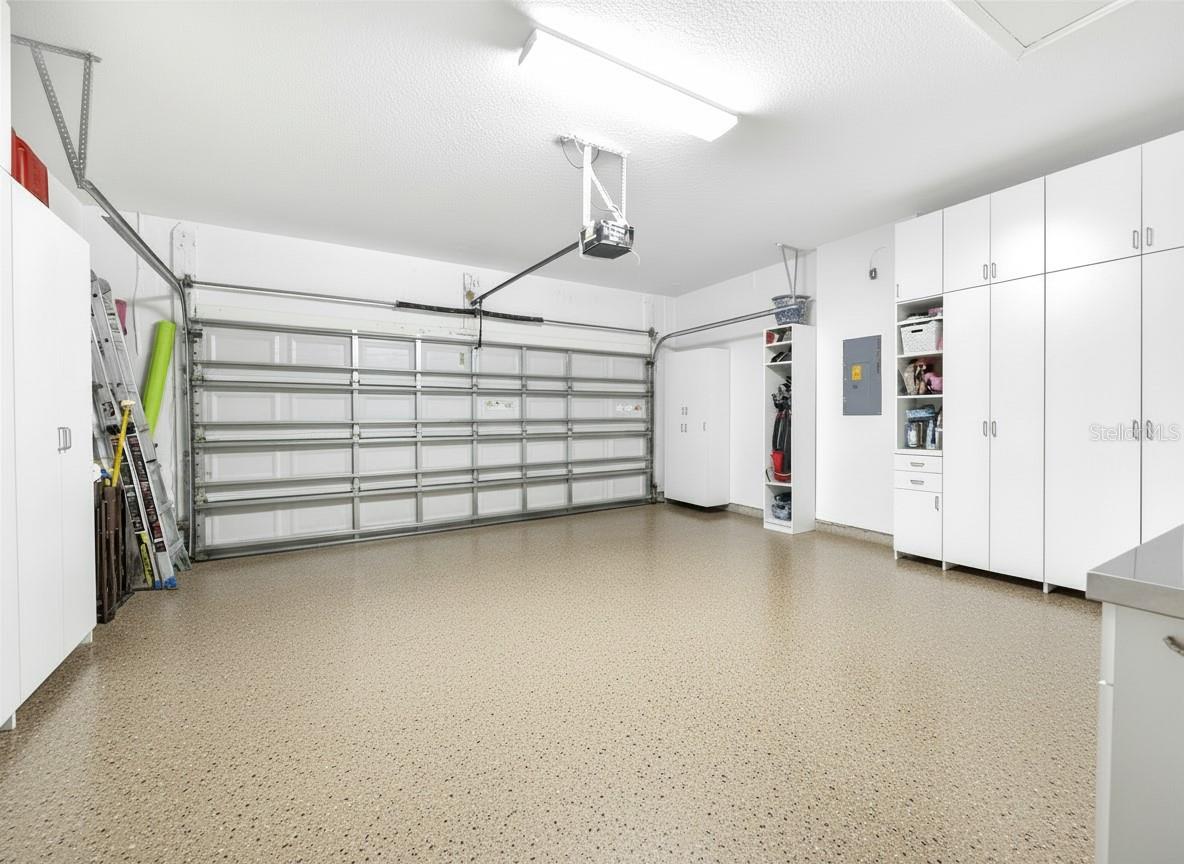 SUN CITY CENTER UNIT 274 & 2 - Residential