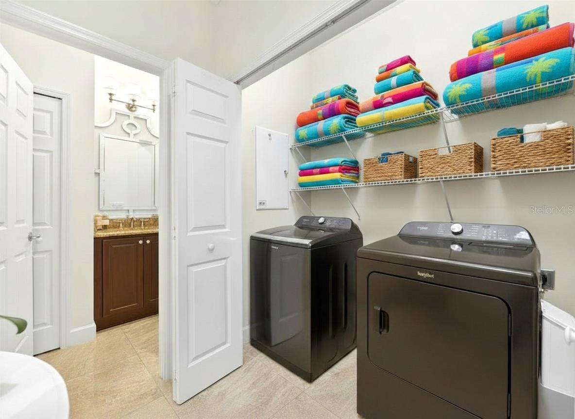 SUN CITY CENTER UNIT 274 & 2 - Residential
