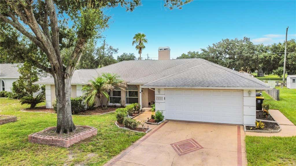 Photo of 218 Glenridge Loop N, Lakeland, FL 33809 (MLS # L4964210)