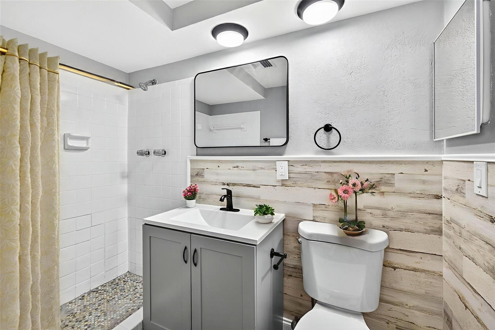 PALM TERRACE GARDENS - Residential