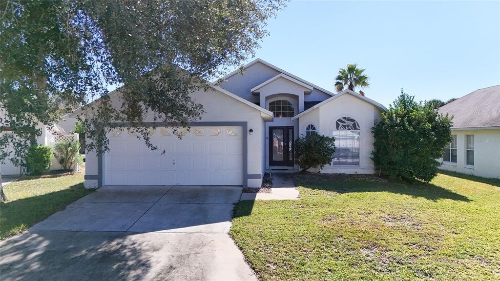 Photo of 222 Lake Shore Parkway, Davenport, FL 33896 (MLS # S5145320)