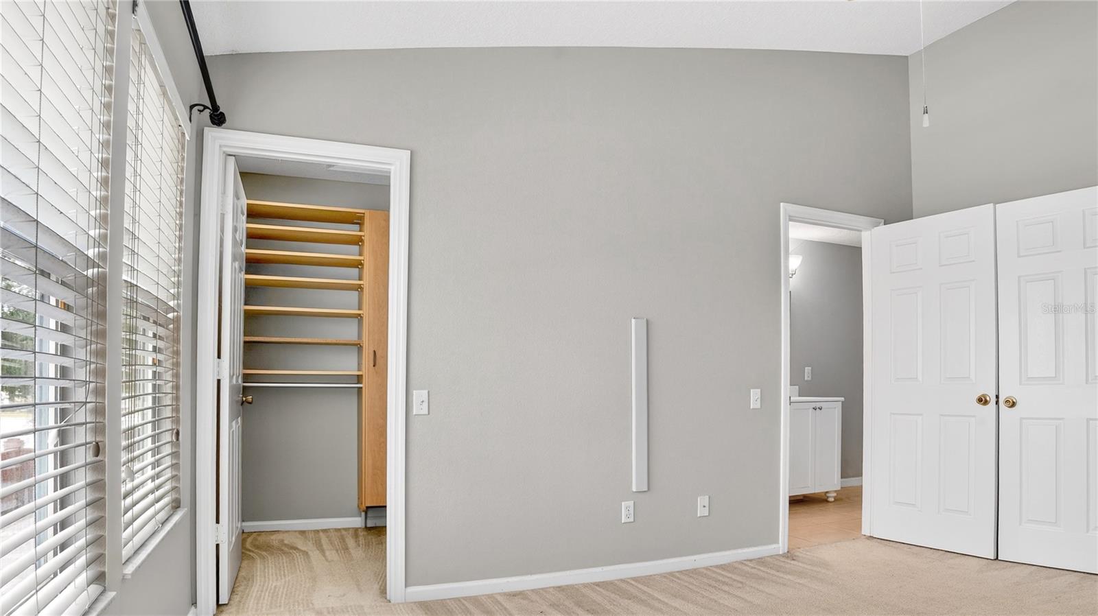 VISTAS AT LAKE HOWELL - Residential