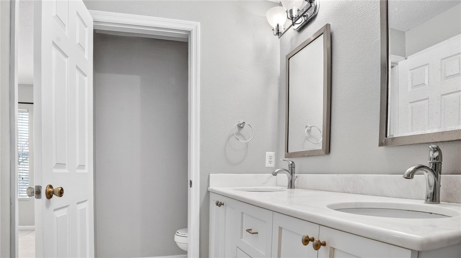 VISTAS AT LAKE HOWELL - Residential