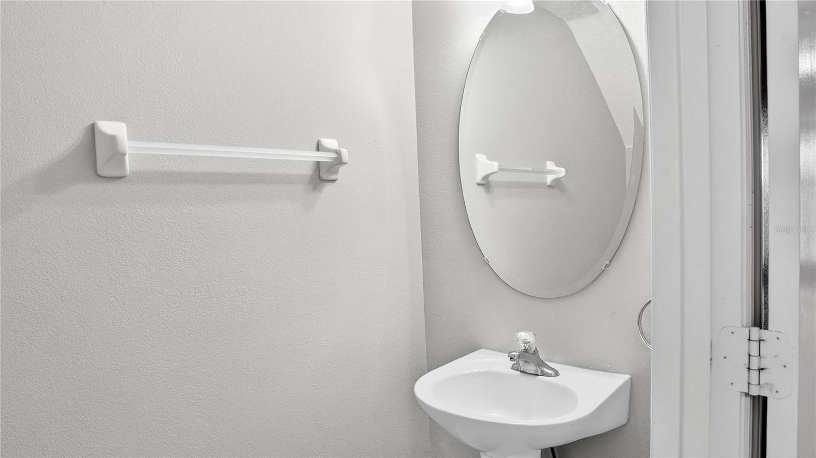 VISTAS AT LAKE HOWELL - Residential