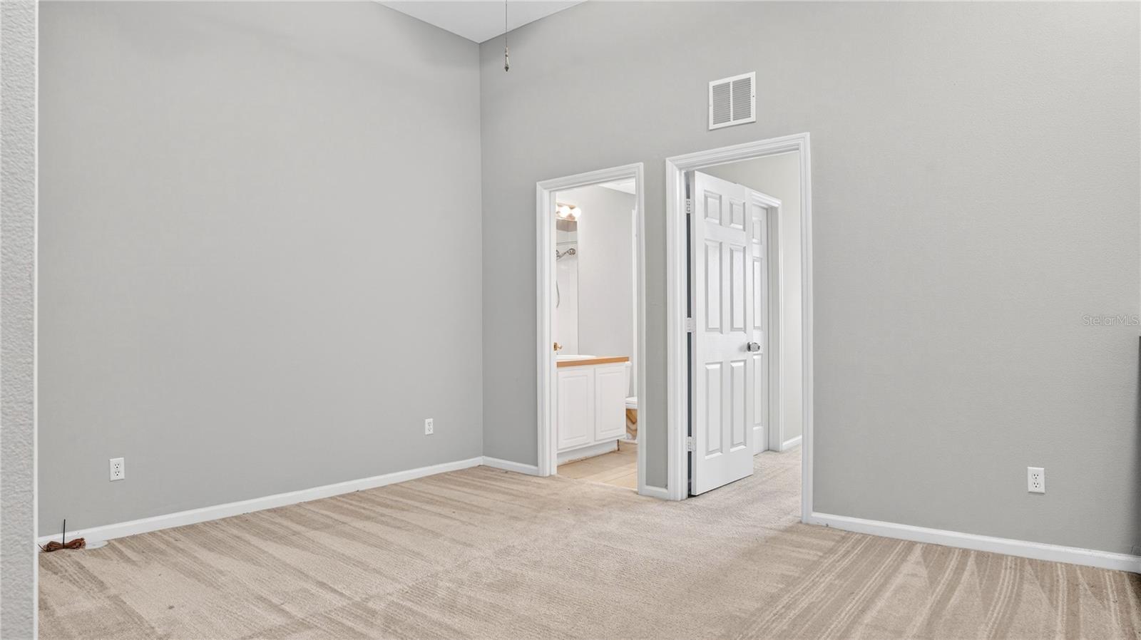 VISTAS AT LAKE HOWELL - Residential