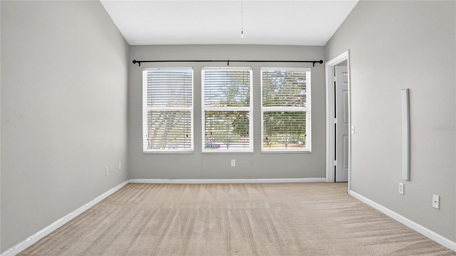 VISTAS AT LAKE HOWELL - Residential