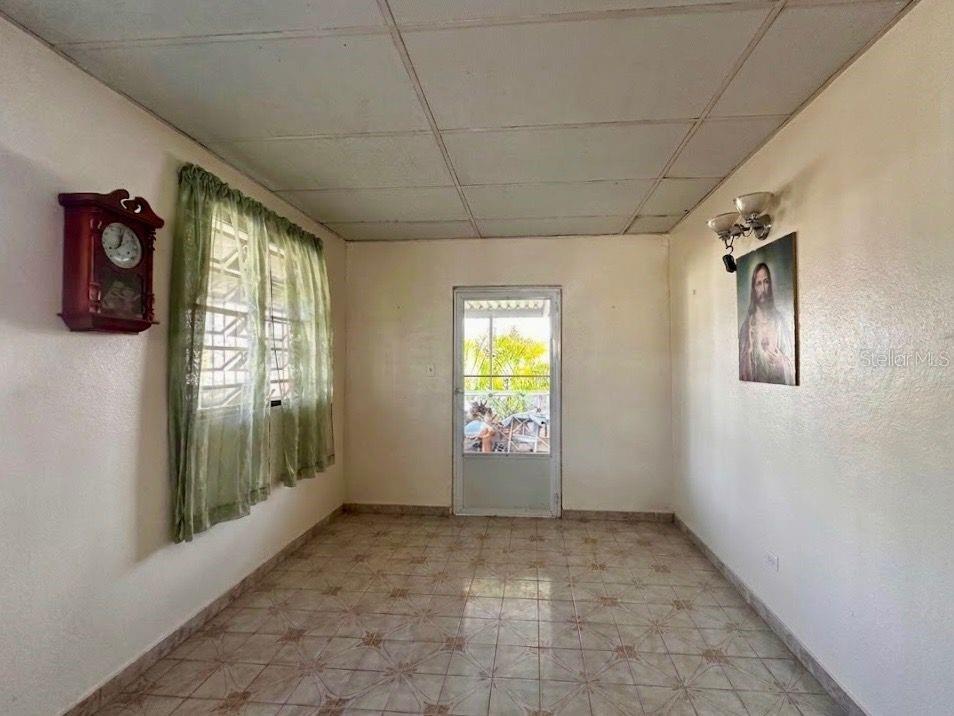 51 DUCAL ST., EXTENSION EL COMANDANTE