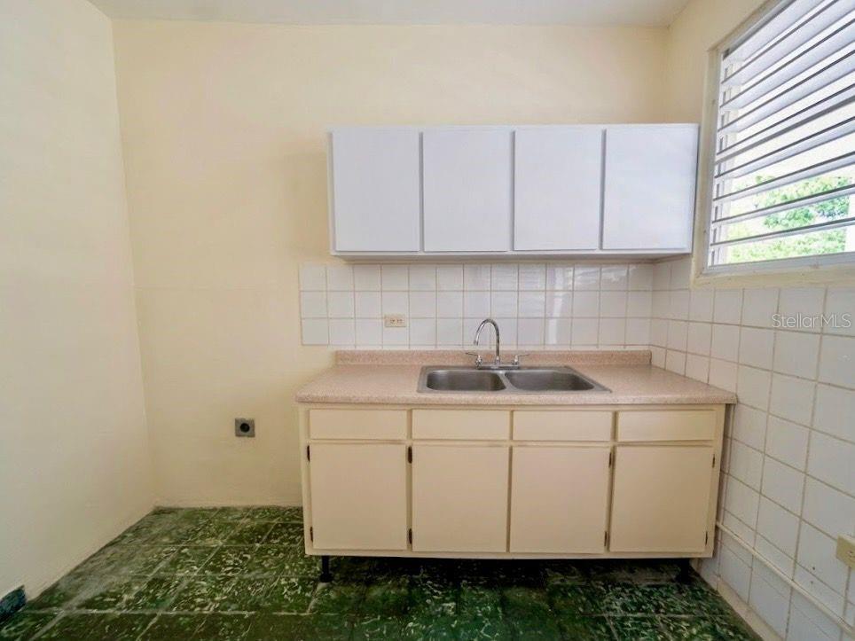 51 DUCAL ST., EXTENSION EL COMANDANTE