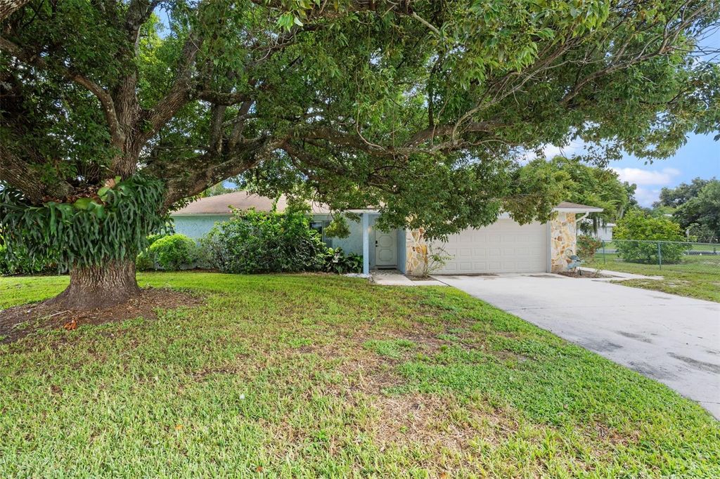 Photo of 2742 Pine Acres Drive, Lake Wales, FL 33898 (MLS # P4936171)