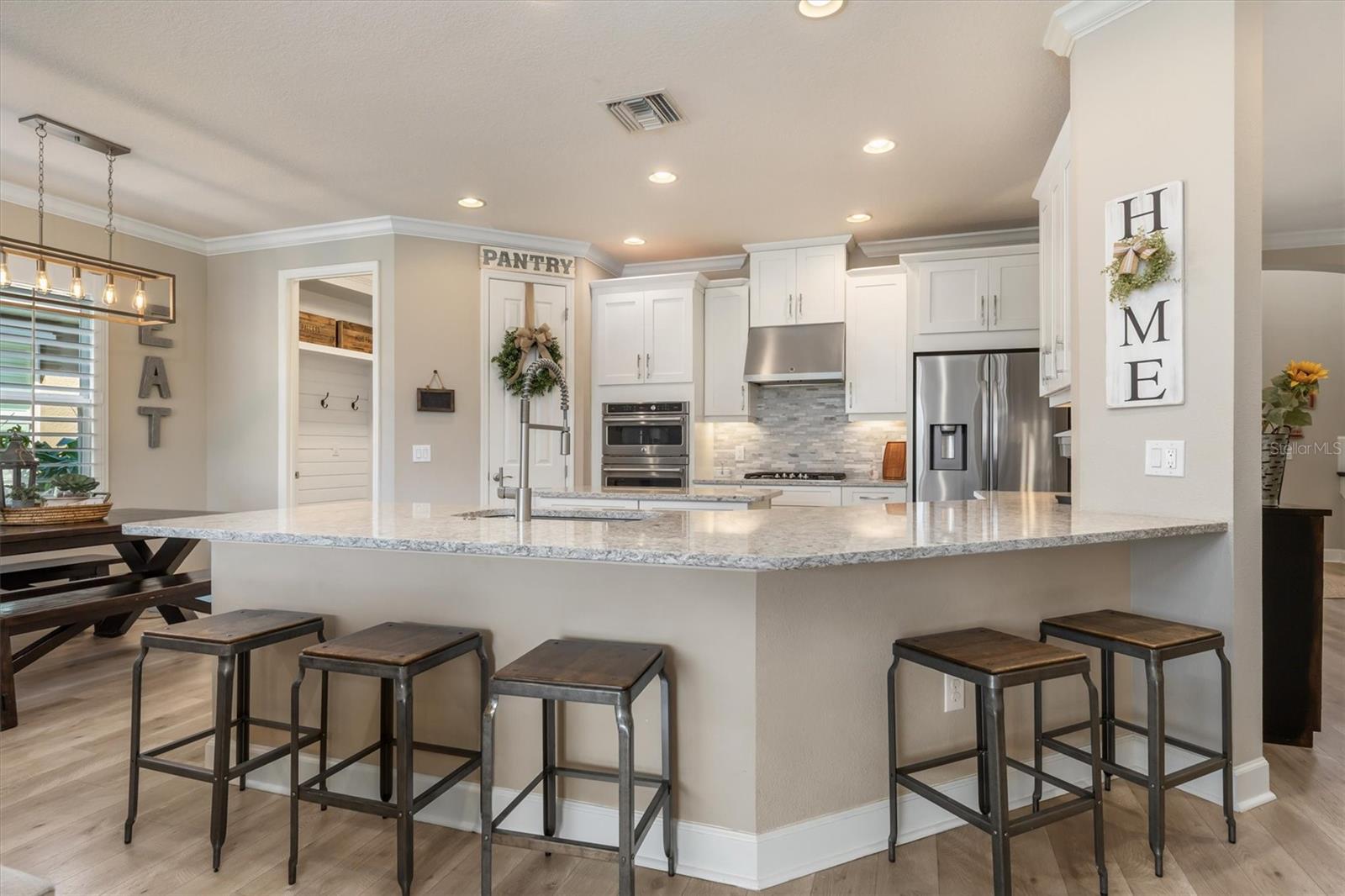 ARBOR LAKES ON PALMER RANCH - Residential