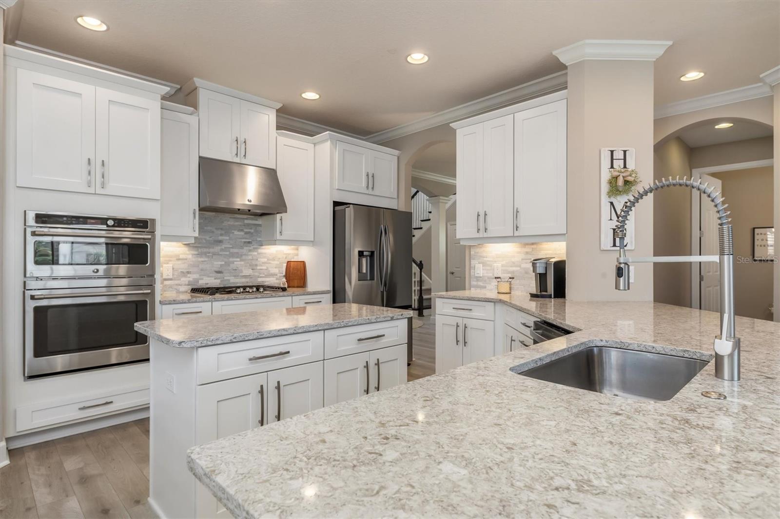 ARBOR LAKES ON PALMER RANCH - Residential